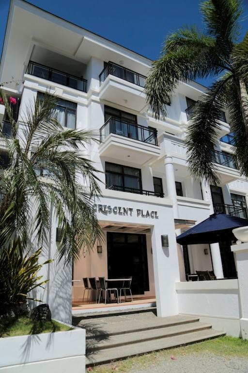 One Crescent Place Hotel Balabag  Zewnętrze zdjęcie