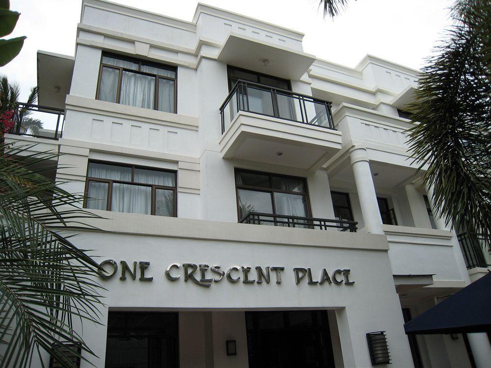 One Crescent Place Hotel Balabag  Zewnętrze zdjęcie