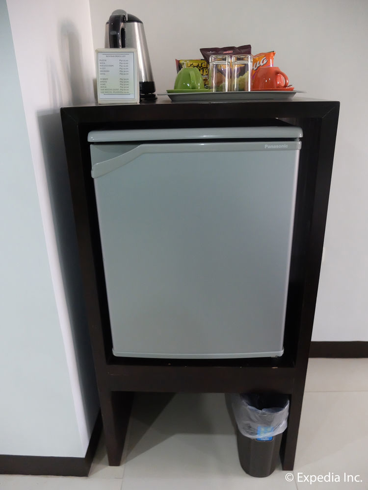 One Crescent Place Hotel Balabag  Zewnętrze zdjęcie
